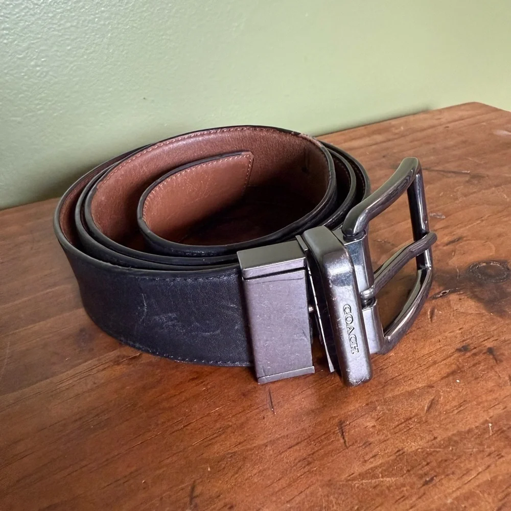 Coach Reversible Black/Brown Leather Belt Mens Sz 44